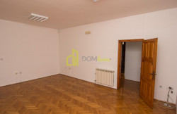 /c_images/thumb_3719612_2_905501978_IMG_domhome_realestateID_163_2.jpg