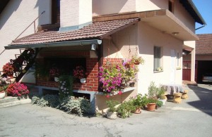 thumb_1195119_apartments_pisarovina_croatia.jpg