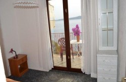 thumb_1237875_brela_croatia_apartments_2.jpg