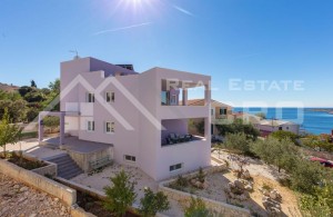 thumb_2291707_operties__modern_apartment_villa_with_sea_view_for_sal_8.jpg