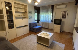 thumb_2417813_icka-banja-visnjicka-ulica-58-m2-dnevna-soba--1--feature.jpg