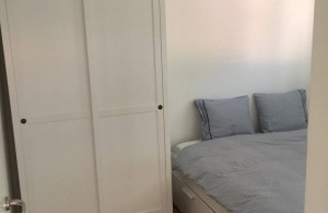 thumb_2444926_main-bedroom.jpg