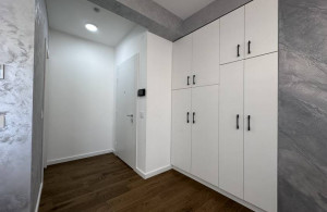 thumb_2659172_dvosoban-52m2-vozdovac-danijelova-predsoblje-fullscreen.jpeg