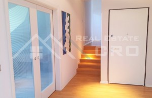 thumb_2835698_h_sea_views_near_a_lovely_beach_and_amenities_for_sale_9.jpg