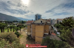 thumb_2847590_stan-u-centru-budve-kamin-nekretnine_11.jpg