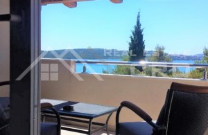thumb_2881998_a_swimming_pool_right_above_a_wonderful_beach_for_sale_1.jpg