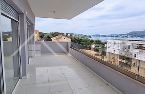 thumb_2907235_rnly_equipped_penthouse_apartment_with_sea_view_for_sale.jpg