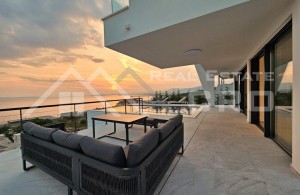 thumb_2998321_a_with_a_beautiful_sea_view_vicinity_of_split_for_sale_3.jpg