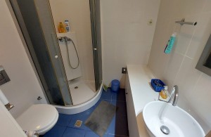 thumb_3009708_bahroomr.jpeg