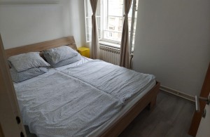thumb_3009708_bedroomr.jpeg