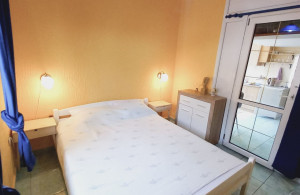 thumb_3047548_1---------.jpg