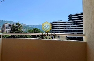 thumb_3066688_94a3c16a552decc50c894263a7979ea808090ea_b204d8e8e8326f25.jpg