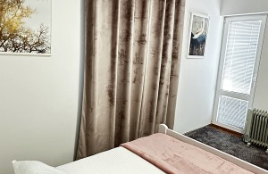 thumb_3070484_bedroom-4.jpg