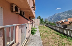 thumb_3088798_cheap_apartments_with_a_rea_view_in_kotor_for-sale5.jpg