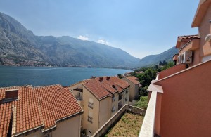 thumb_3088807_cheap_apartments_with_a_rea_view_in_kotor_for-sale4.jpg
