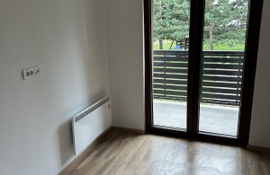 thumb_3093986_7.jpg