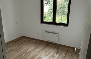 thumb_3093986_8.jpg