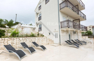 thumb_3117550_n_a_serene_environment_with_a_view_of_the_sea_for_sale_1.jpg