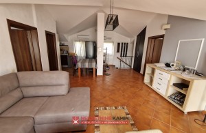 thumb_3149980_-parkingom-pogled-na-more-agencija-za-nekretnine-kamin_5.jpg