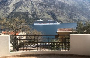 thumb_3170181_apartment_with_a_sea_view_in_kotor11.jpg