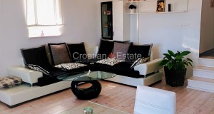 thumb_3189541_croatia-solta-apartment-house-sea-view-pool-sale-105-.jpg