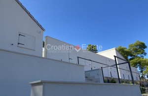 thumb_3189558_croatia-brac-house-sea-view-pool-sale-106-.jpg
