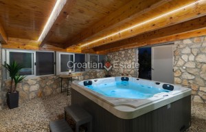 thumb_3189576_croatia-brac-villa-sports-court-pool-sale-118-.jpg