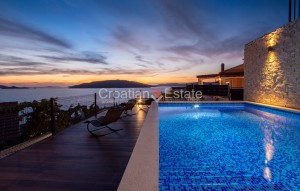 thumb_3190473_croatia-ciovo-villa-pool-sea-view-sale-104-.jpg