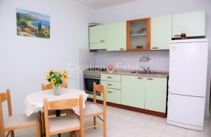 thumb_3191480_croatia-korcula-apartment-house-seafront-sale-106-.jpg