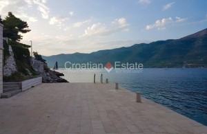 thumb_3191512_croatia-korcula-villa-seafront-sale-115-.jpg