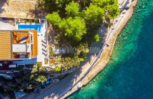 thumb_3194005_croatia-korcula-seafront-pool-sea-view-sale-101-.jpg