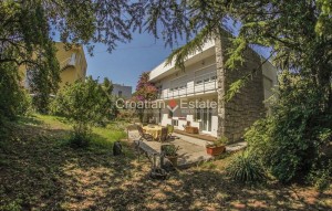thumb_3194982_croatia-split-spinut-villa-roof-terrace-sale-103-.jpg