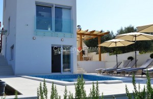 thumb_3194993_croatia-ciovo-villa-sea-view-pool-sale-101-.jpg