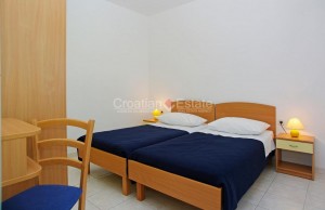thumb_3197105_croatia-brac-house-apartments-sea-view-pool-sale-113-.jpg