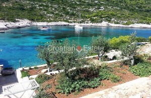 thumb_3198550_croatia-vis-house-seafront-sea-view-sale-110-.jpg