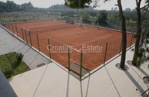thumb_3198600_oatia-brac-traditional-villa-pool-tennis-court-sale-113-.jpg