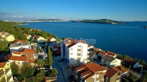 thumb_3199960_get-vranjica-near-trogir-family-hotel-sea-view-sale-117-.jpg