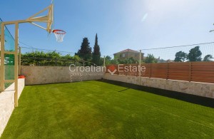 thumb_3215344_croatia-split-villa-pool-playground-sale-104-.jpg