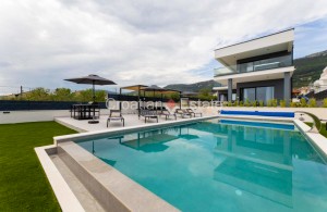 thumb_3228645_croatia-split-villa-sea-view-pool-sale-101-.jpg