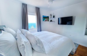 thumb_3240170_gs--bedroom-3-2.jpg