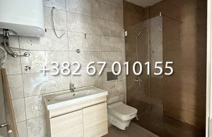 thumb_3244383_012.jpg
