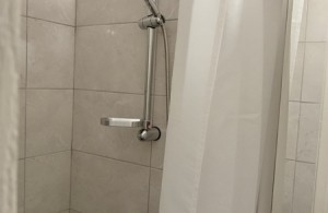 thumb_3247973_7.jpg