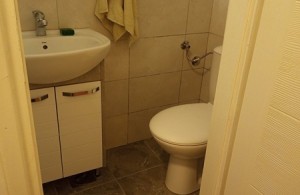 thumb_3247973_8.jpg
