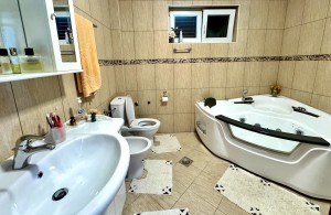 thumb_3262080_happymontenegro.real.estate.hercegnovi.villa.djenovici15.jpg