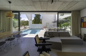 thumb_3273819_croatia-brac-villa-pool-uniquely-designed-sale-110-.jpg