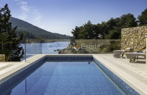 thumb_3275439_croatia-korcula-villa-seafront-pool-parking-sale-101-.jpg