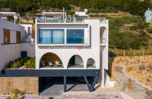 thumb_3287825_tia-omis-villa-sea-view-pool-roof-terrace-twin-sale-102-.jpg
