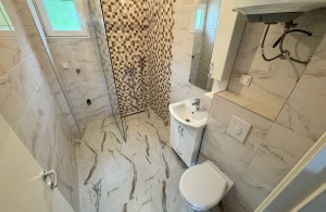 thumb_3291182_4.jpg