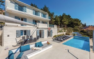 thumb_3293224_croatia-brac-villa-seafront-pool-parking-sale-102-.jpg