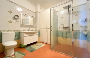 thumb_3303670_8.jpg